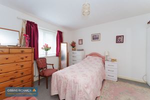Bedroom- click for photo gallery